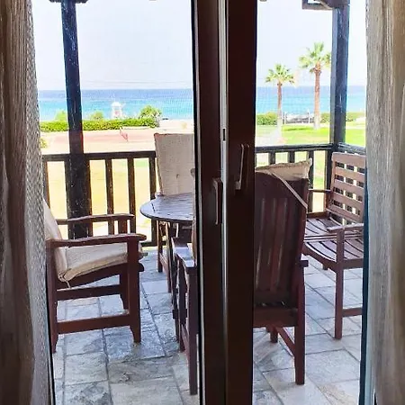 דירה Anemos Deluxe Poseidi פוסידי